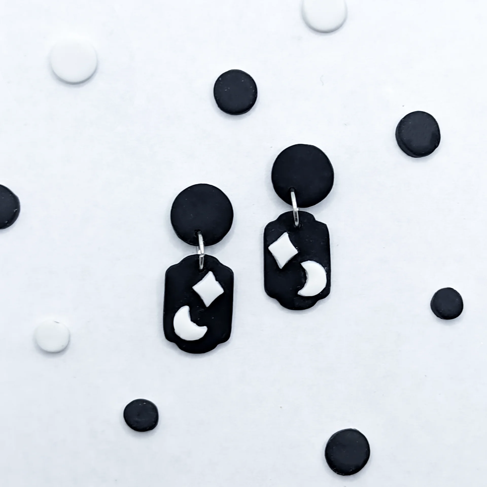 Pendientes negros estrella luna